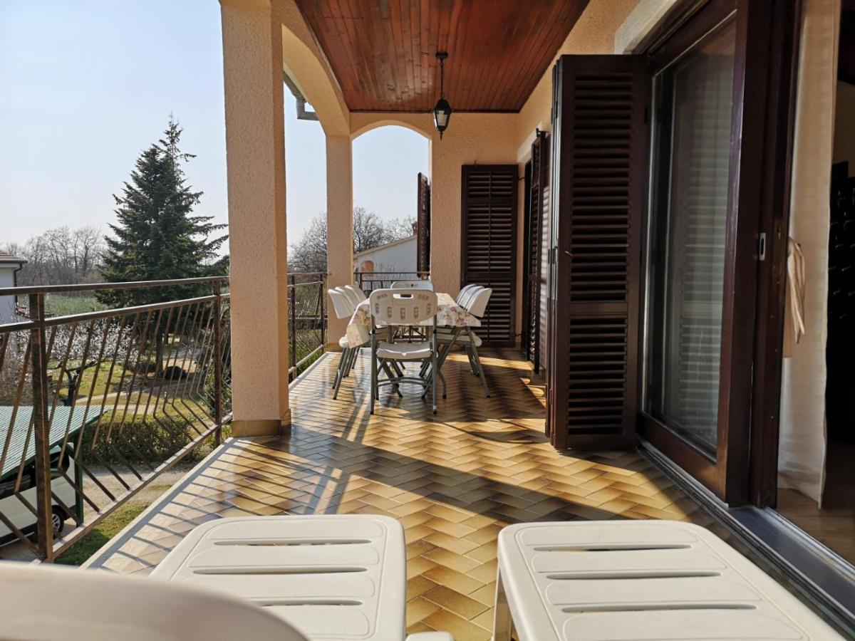Apartment Poesia Πόρετς Εξωτερικό φωτογραφία