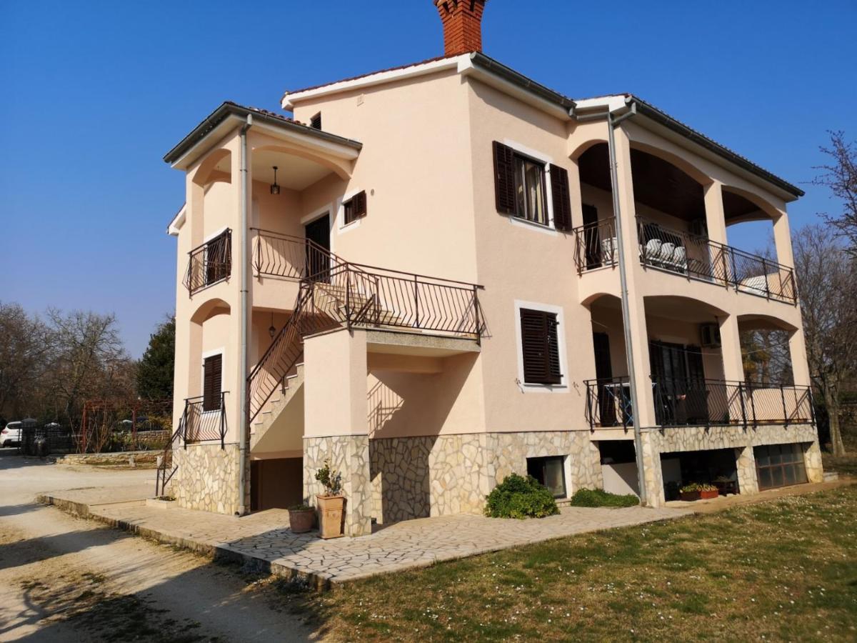 Apartment Poesia Πόρετς Εξωτερικό φωτογραφία